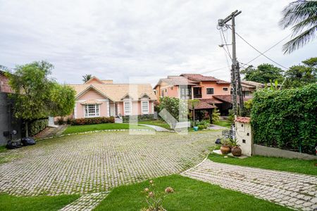 Sala de casa de condomínio à venda com 4 quartos, 350m² em Itaipu, Niterói