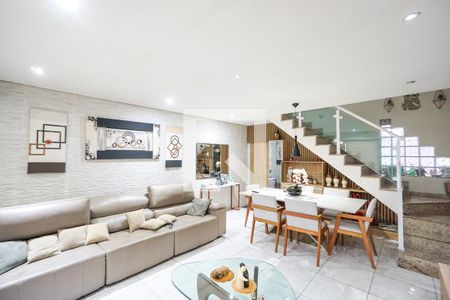 Sala de casa à venda com 3 quartos, 120m² em Vila Carrao, São Paulo