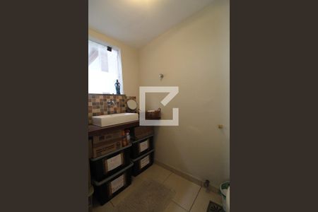 Apartamento à venda com 190m², 3 quartos e 2 vagas Apartamento à venda com 190m², 3 quartos e 2 vagasLavabo