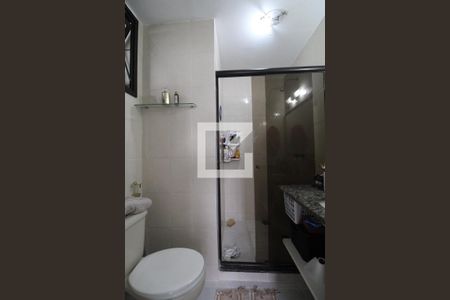 Apartamento à venda com 190m², 3 quartos e 2 vagas Apartamento à venda com 190m², 3 quartos e 2 vagasBanheiro da Suíte