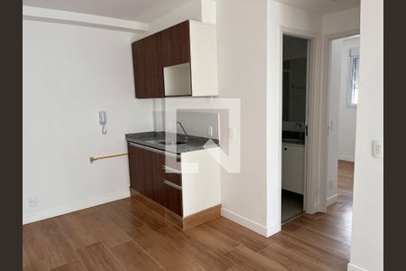 Cozinha de apartamento para alugar com 2 quartos, 47m² em Vila Pompéia, São Paulo