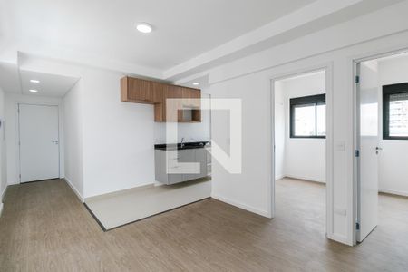 Sala / Cozinha de apartamento para alugar com 2 quartos, 43m² em Vila Zilda, São Paulo