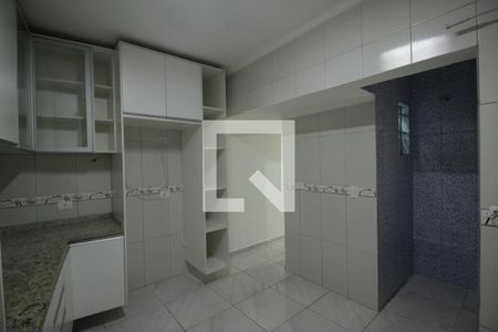 Cozinha - Armários de casa para alugar com 2 quartos, 55m² em Vila Romano, São Paulo