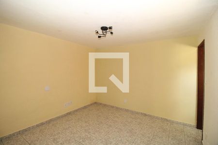 Casa à venda com 212m², 4 quartos e 4 vagasQuarto 4 - Suíte