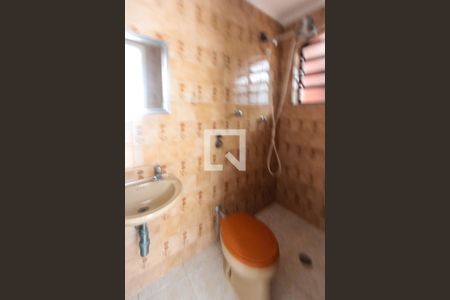 Casa à venda com 288m², 3 quartos e 3 vagasBanheiro de Serviço