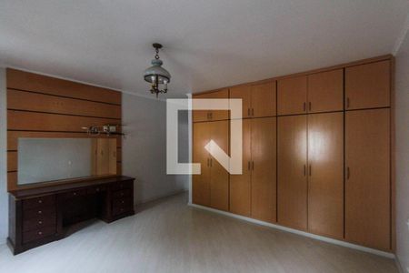 Casa à venda com 288m², 3 quartos e 3 vagasSuite