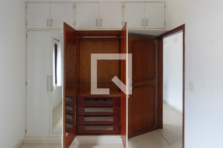 Casa à venda com 288m², 3 quartos e 3 vagasQuarto 02