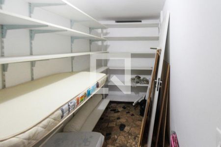 Casa à venda com 288m², 3 quartos e 3 vagasDeposito 