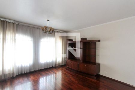 Casa à venda com 288m², 3 quartos e 3 vagasSala