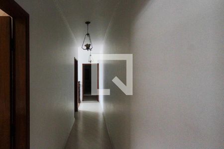 Casa à venda com 288m², 3 quartos e 3 vagasCorredor