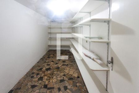 Casa à venda com 288m², 3 quartos e 3 vagasDeposito 02