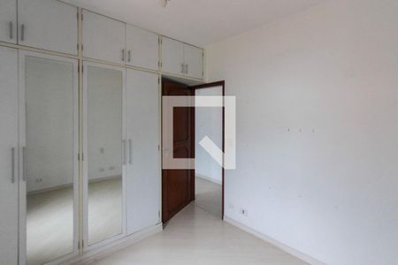 Casa à venda com 288m², 3 quartos e 3 vagasQuarto 02