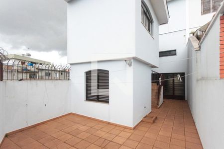 Casa à venda com 288m², 3 quartos e 3 vagasÁrea externa