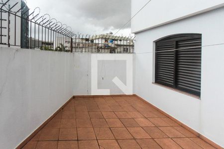 Casa à venda com 288m², 3 quartos e 3 vagasÁrea externa
