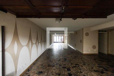 Casa à venda com 288m², 3 quartos e 3 vagasÁrea externa