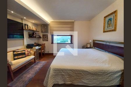 Casa à venda com 381m², 3 quartos e 6 vagasquarto