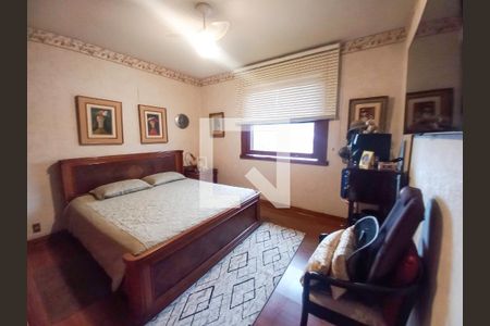 Casa à venda com 381m², 3 quartos e 6 vagasquarto