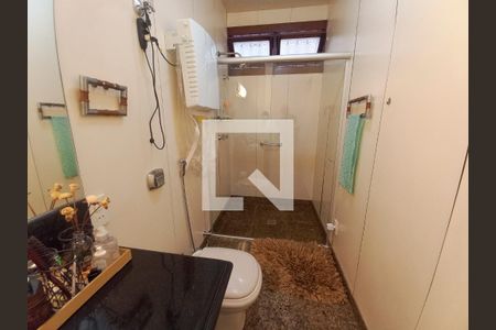 Casa à venda com 381m², 3 quartos e 6 vagasAcademia