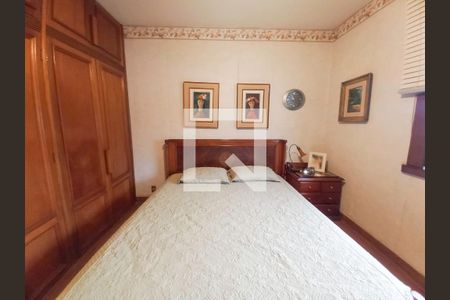 Casa à venda com 381m², 3 quartos e 6 vagasquarto