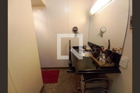 Casa à venda com 381m², 3 quartos e 6 vagasAcademia