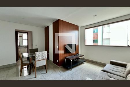 sala  de apartamento à venda com 2 quartos, 60m² em Belvedere, Belo Horizonte