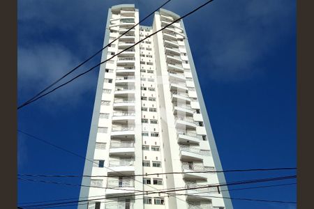 Apartamento para alugar com 75m², 3 quartos e 1 vaga Apartamento para alugar com 75m², 3 quartos e 1 vagaFachada