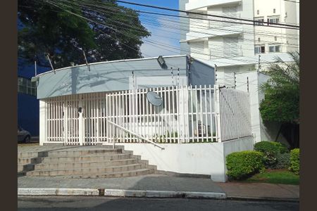 Apartamento para alugar com 75m², 3 quartos e 1 vaga Apartamento para alugar com 75m², 3 quartos e 1 vagaFachada