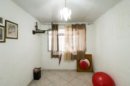 Quarto 1 de casa para alugar com 4 quartos, 160m² em Chora Menino, São Paulo