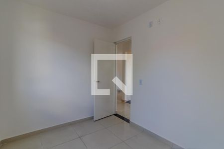 Quarto 1 de apartamento para alugar com 2 quartos, 40m² em Jardim Salete, Taboão da Serra