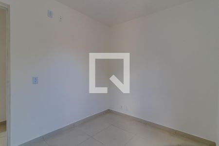 Quarto 1 de apartamento para alugar com 2 quartos, 40m² em Jardim Salete, Taboão da Serra