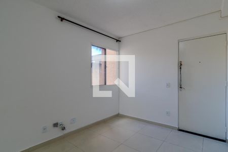Sala de apartamento para alugar com 2 quartos, 40m² em Jardim Salete, Taboão da Serra