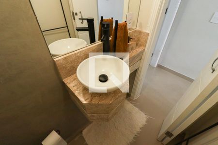 Casa à venda com 133m², 3 quartos e 2 vagasLavabo