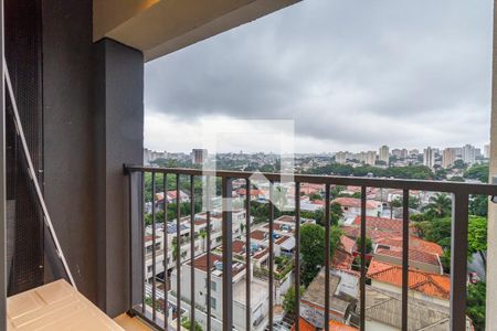 Varanda de kitnet/studio à venda com 1 quarto, 25m² em Campo Belo, São Paulo
