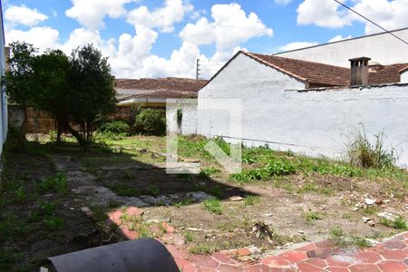 Casa para alugar com 218m², 2 quartos e 2 vagasQuintal