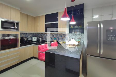 Casa à venda com 300m², 6 quartos e 3 vagasCozinha