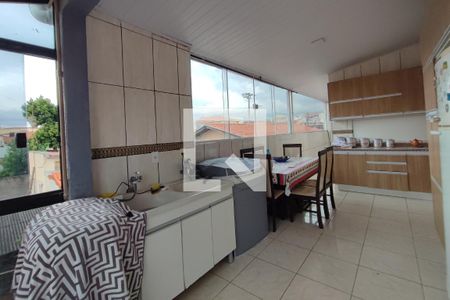 Casa à venda com 300m², 6 quartos e 3 vagasÁrea de Serviço