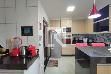 Casa à venda com 300m², 6 quartos e 3 vagasCozinha