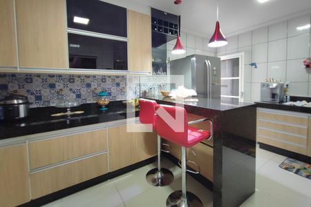 Casa à venda com 300m², 6 quartos e 3 vagasCozinha