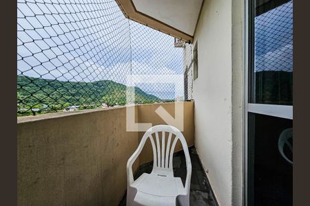 sacada de apartamento para alugar com 2 quartos, 97m² em Jardim Las Palmas, Guarujá