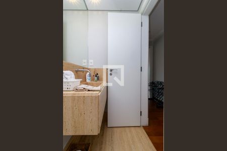 Apartamento à venda com 236m², 3 quartos e 3 vagasLavabo