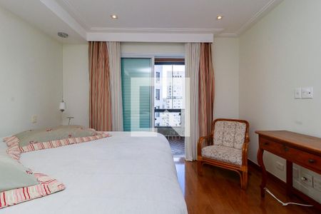 Apartamento à venda com 236m², 3 quartos e 3 vagasSuíte