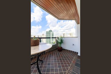 Apartamento à venda com 236m², 3 quartos e 3 vagasSala - Varanda