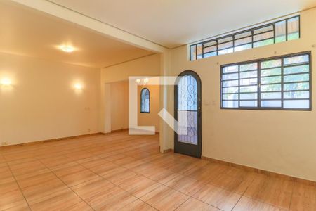 Sala de casa para alugar com 2 quartos, 141m² em Vila Cordeiro, São Paulo