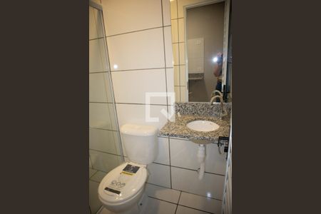 Banheiro de apartamento para alugar com 1 quarto, 25m² em Vila Medeiros, São Paulo