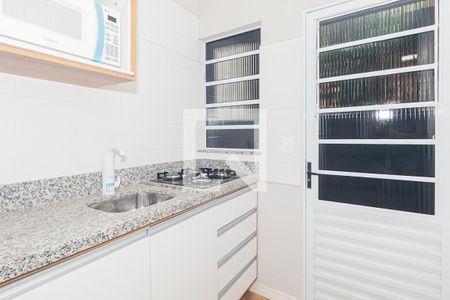 Cozinha  de apartamento para alugar com 1 quarto, 25m² em Vila Medeiros, São Paulo