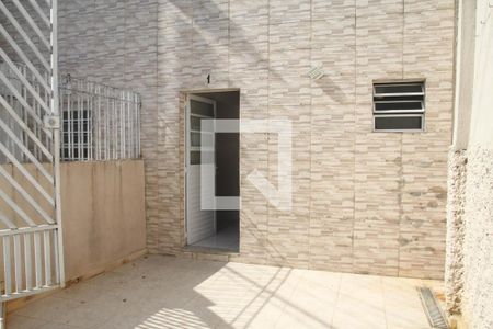 Casa à venda com 42m², 1 quarto e 1 vaga Casa à venda com 42m², 1 quarto e 1 vagaGaragem