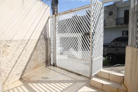 Casa à venda com 42m², 1 quarto e 1 vaga Casa à venda com 42m², 1 quarto e 1 vagaGaragem