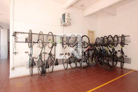 Apartamento à venda com 46m², 1 quarto e sem vagaÁrea Comum - Bicicletário