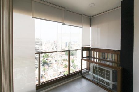 Varanda  de kitnet/studio à venda com 1 quarto, 26m² em Vila Nova Conceição, São Paulo