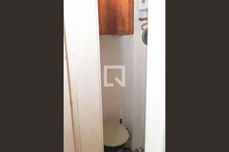 Apartamento à venda com 78m², 2 quartos e 1 vaga Apartamento à venda com 78m², 2 quartos e 1 vagaBanheiro de serviço